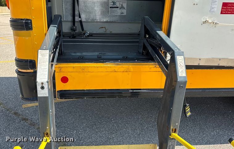 image for item DO2244 2008 IC PB105 school bus