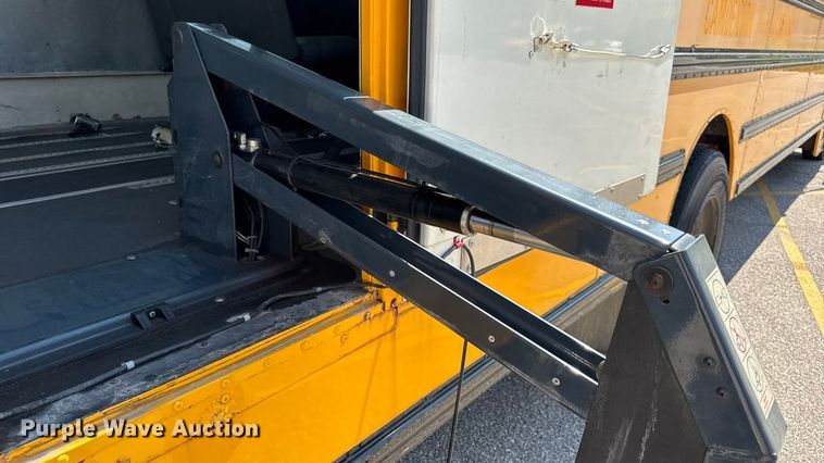 image for item DO2244 2008 IC PB105 school bus