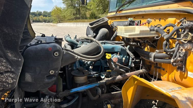 image for item DO2244 2008 IC PB105 school bus