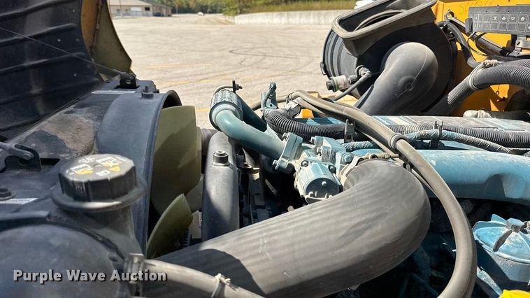 image for item DO2244 2008 IC PB105 school bus