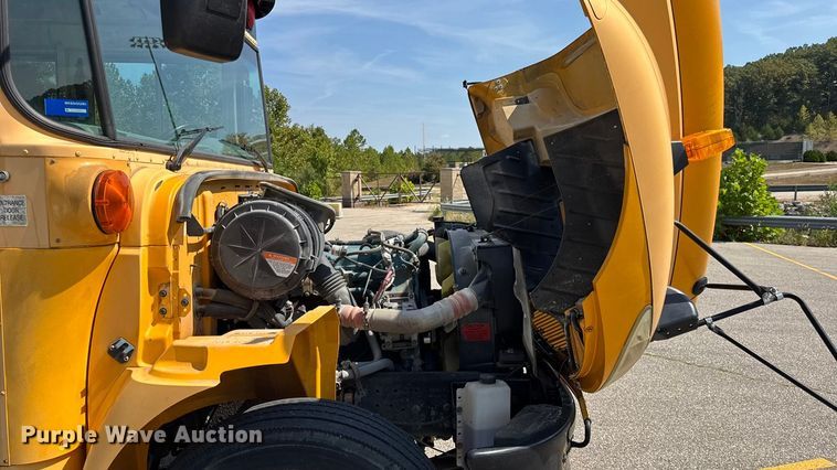 image for item DO2244 2008 IC PB105 school bus