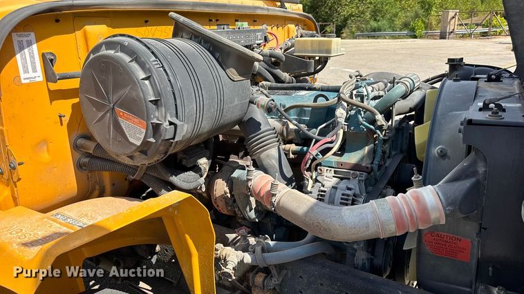 image for item DO2244 2008 IC PB105 school bus