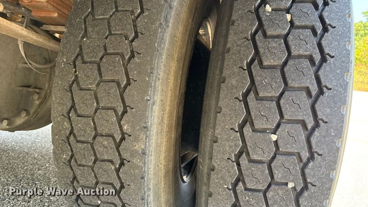 image for item DO2244 2008 IC PB105 school bus