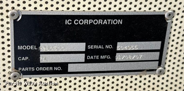 image for item DO2244 2008 IC PB105 school bus