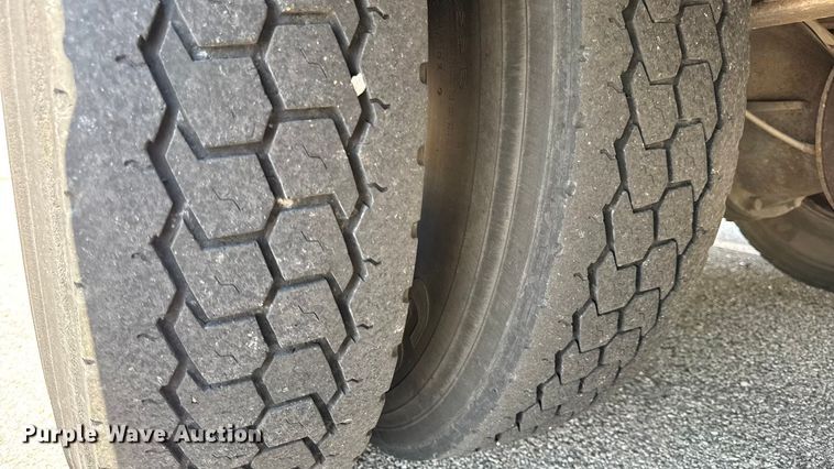 image for item DO2244 2008 IC PB105 school bus