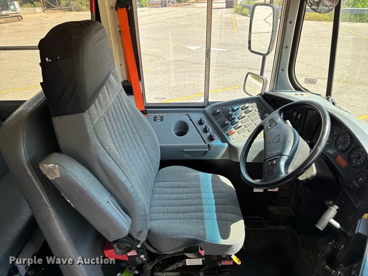 image for item DO2245 2013 IC PB105 school bus