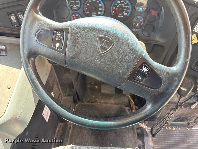 image for item DO2245 2013 IC PB105 school bus