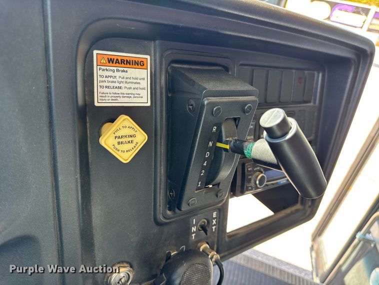 image for item DO2245 2013 IC PB105 school bus