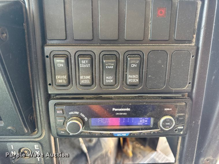 image for item DO2245 2013 IC PB105 school bus