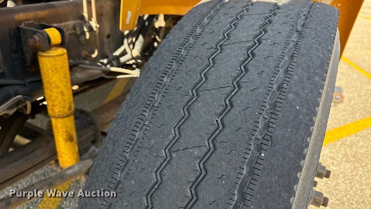 image for item DO2245 2013 IC PB105 school bus