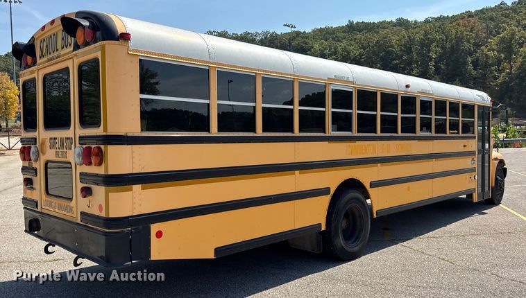 image for item DO2246 2010 IC PB105 school bus