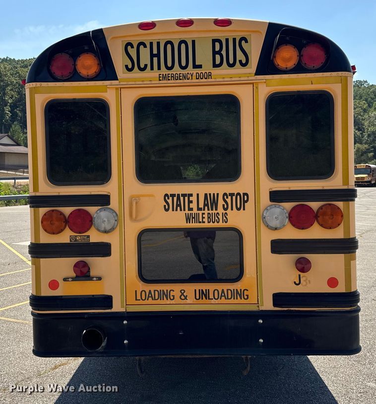 image for item DO2246 2010 IC PB105 school bus