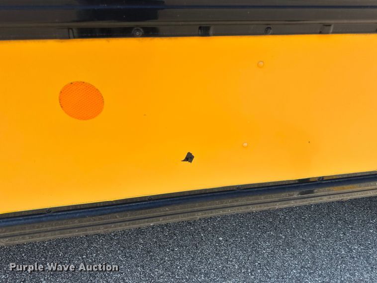 image for item DO2246 2010 IC PB105 school bus