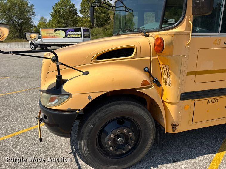 image for item DO2246 2010 IC PB105 school bus