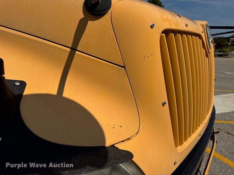 image for item DO2246 2010 IC PB105 school bus