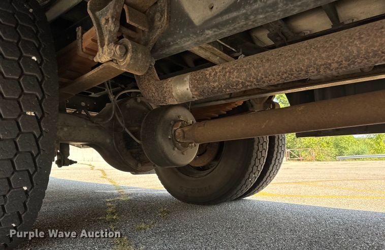 image for item DO2246 2010 IC PB105 school bus