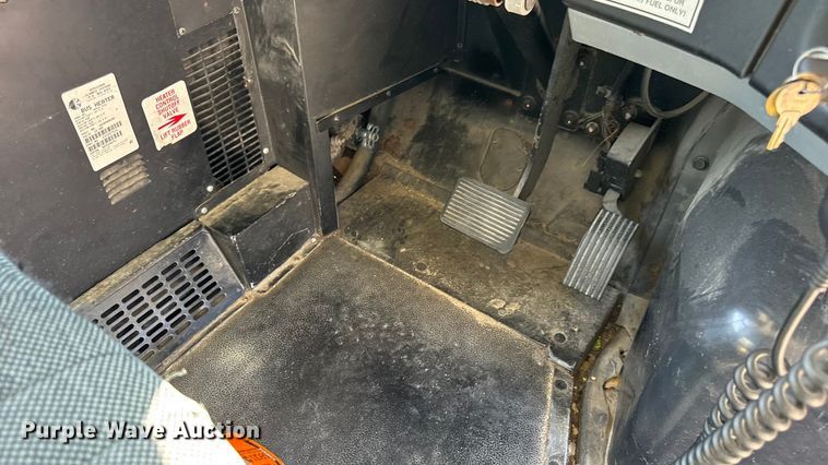 image for item DO2246 2010 IC PB105 school bus