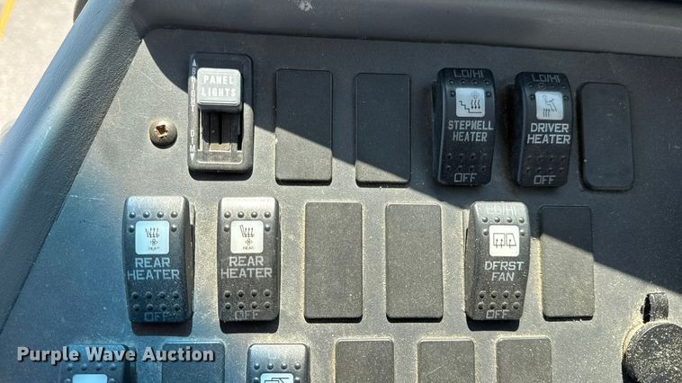 image for item DO2246 2010 IC PB105 school bus