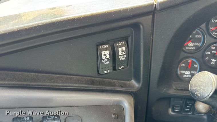 image for item DO2246 2010 IC PB105 school bus