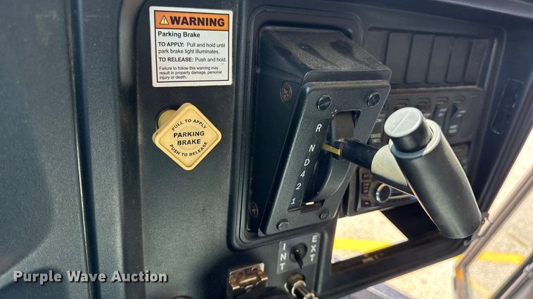 image for item DO2246 2010 IC PB105 school bus