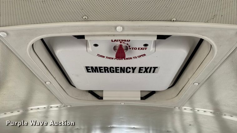 image for item DO2246 2010 IC PB105 school bus