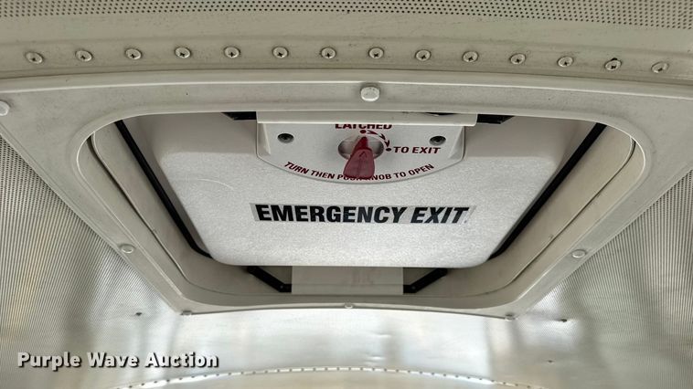 image for item DO2246 2010 IC PB105 school bus