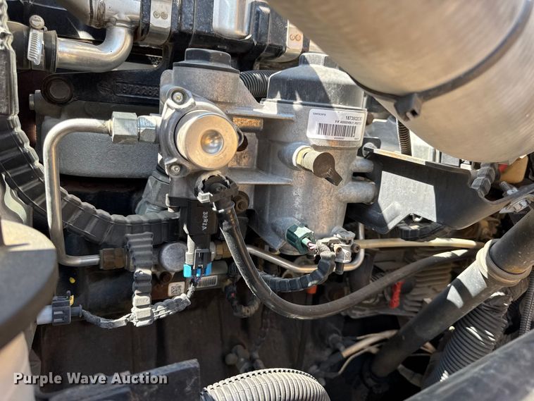 image for item DO2246 2010 IC PB105 school bus