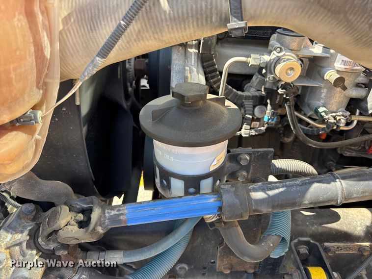 image for item DO2246 2010 IC PB105 school bus