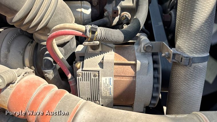 image for item DO2246 2010 IC PB105 school bus