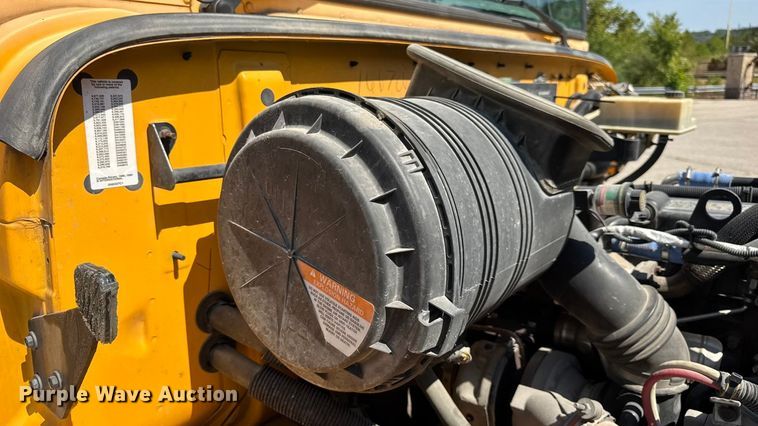 image for item DO2246 2010 IC PB105 school bus