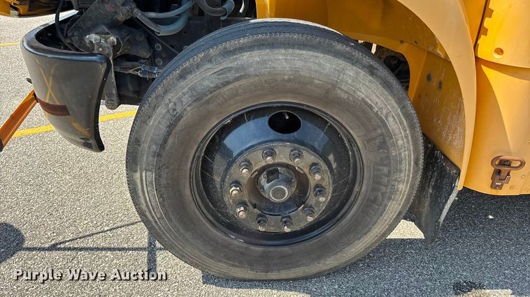 image for item DO2246 2010 IC PB105 school bus