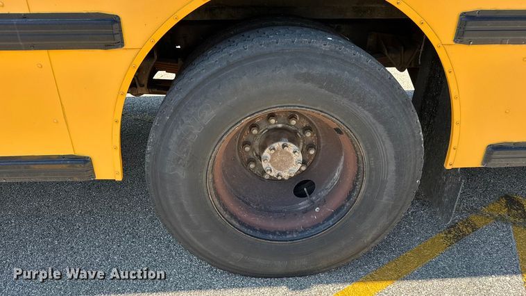 image for item DO2246 2010 IC PB105 school bus