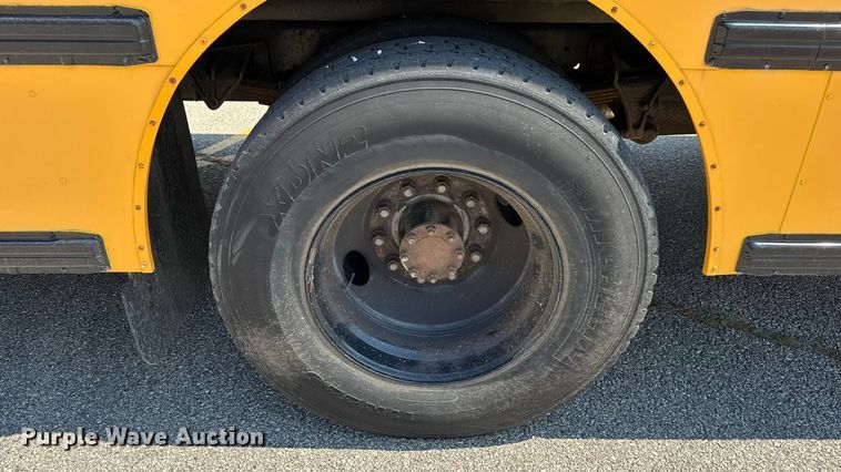 image for item DO2246 2010 IC PB105 school bus