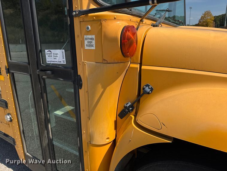 image for item DO2247 2013 IC PB105 school bus