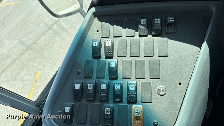 image for item DO2247 2013 IC PB105 school bus