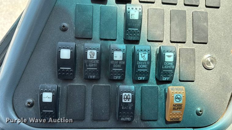 image for item DO2247 2013 IC PB105 school bus