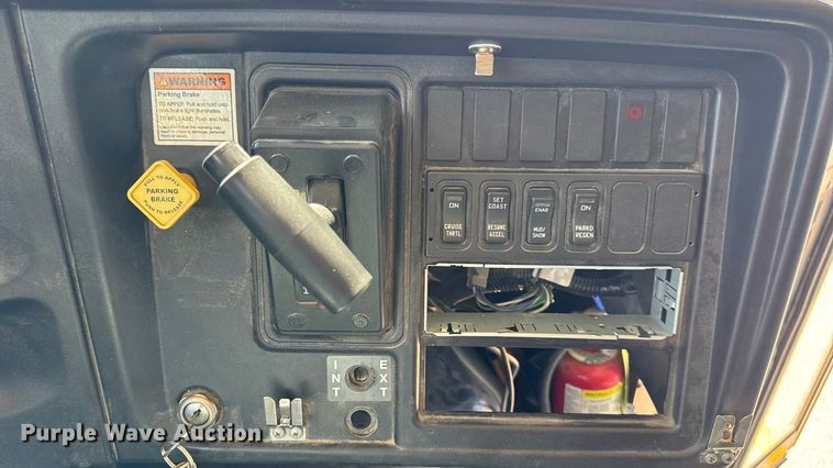 image for item DO2247 2013 IC PB105 school bus