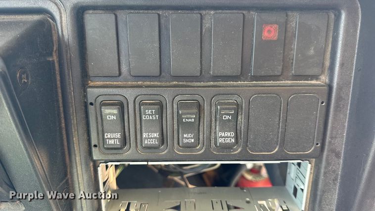 image for item DO2247 2013 IC PB105 school bus