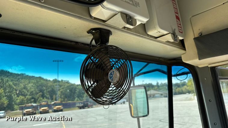 image for item DO2247 2013 IC PB105 school bus