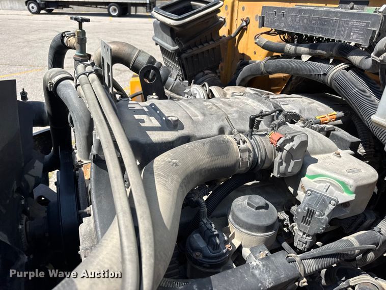 image for item DO2247 2013 IC PB105 school bus