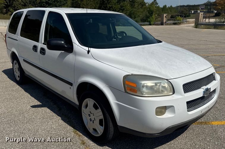 image for item DO2248 2008 Chevrolet Uplander van