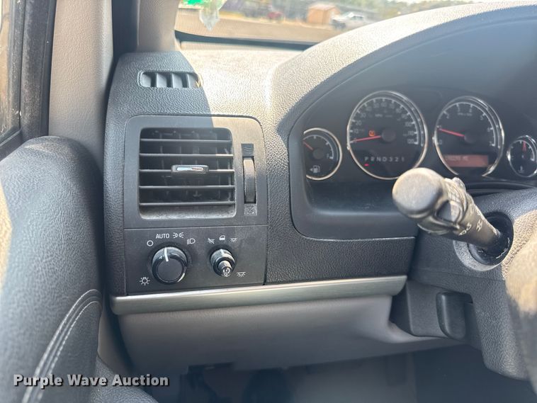 image for item DO2248 2008 Chevrolet Uplander van