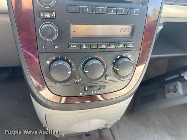 image for item DO2248 2008 Chevrolet Uplander van