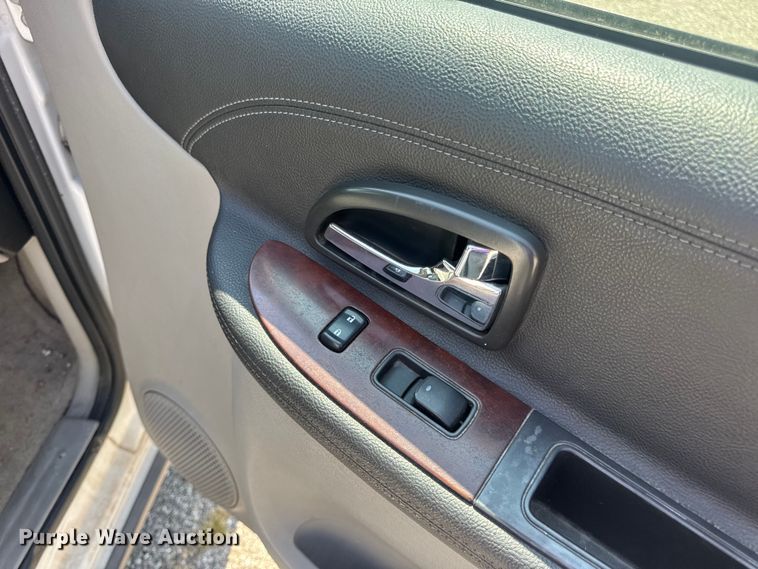 image for item DO2248 2008 Chevrolet Uplander van