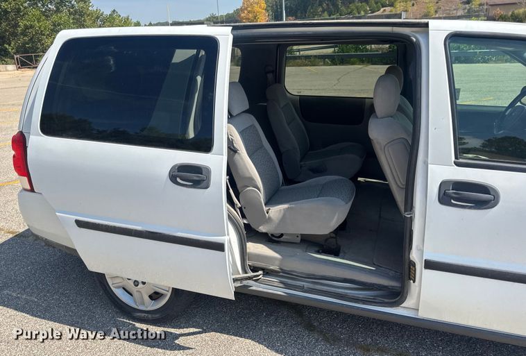 image for item DO2248 2008 Chevrolet Uplander van