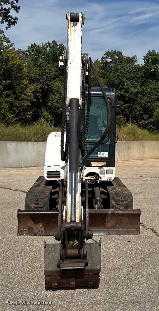 image for item DO2249 2001 Bobcat 341 mini excavator