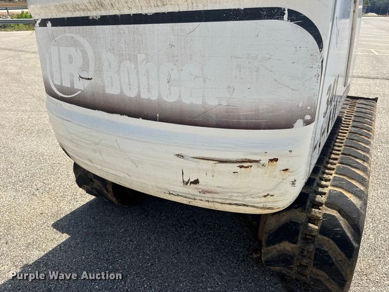 image for item DO2249 2001 Bobcat 341 mini excavator