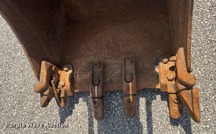 image for item DO2249 2001 Bobcat 341 mini excavator