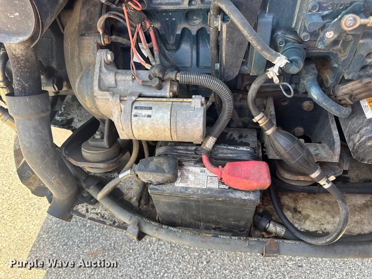 image for item DO2249 2001 Bobcat 341 mini excavator