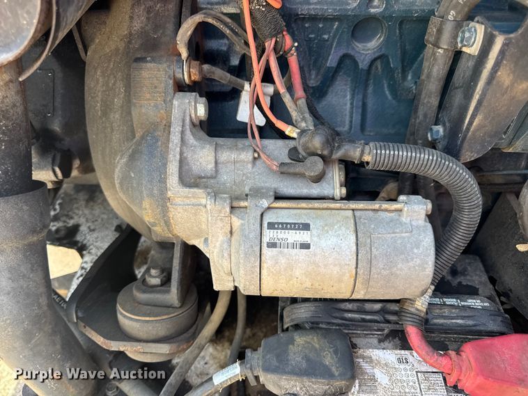 image for item DO2249 2001 Bobcat 341 mini excavator